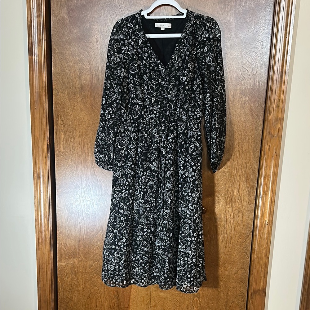 LOFT Black and White Bishop Sleeve Tiered Dress